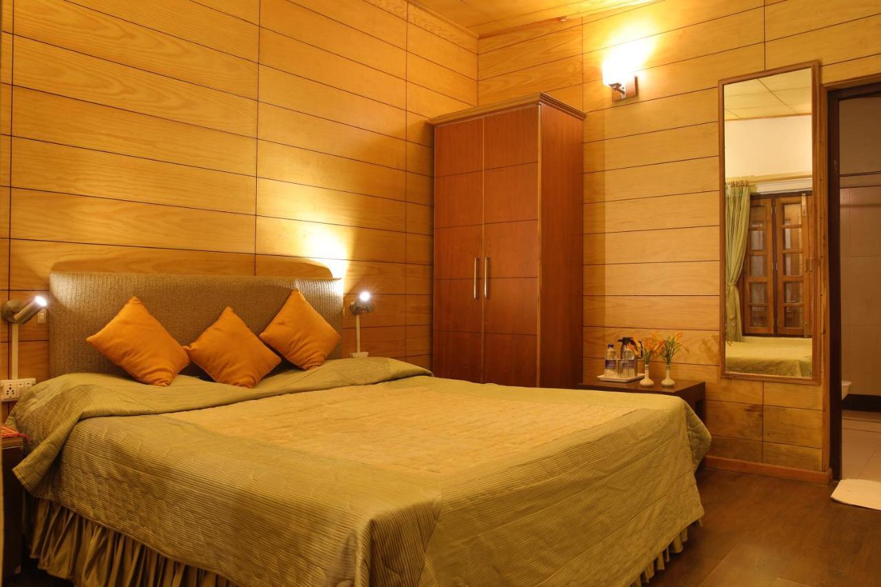 The Lake Resort Naukuchiatal Esterno foto